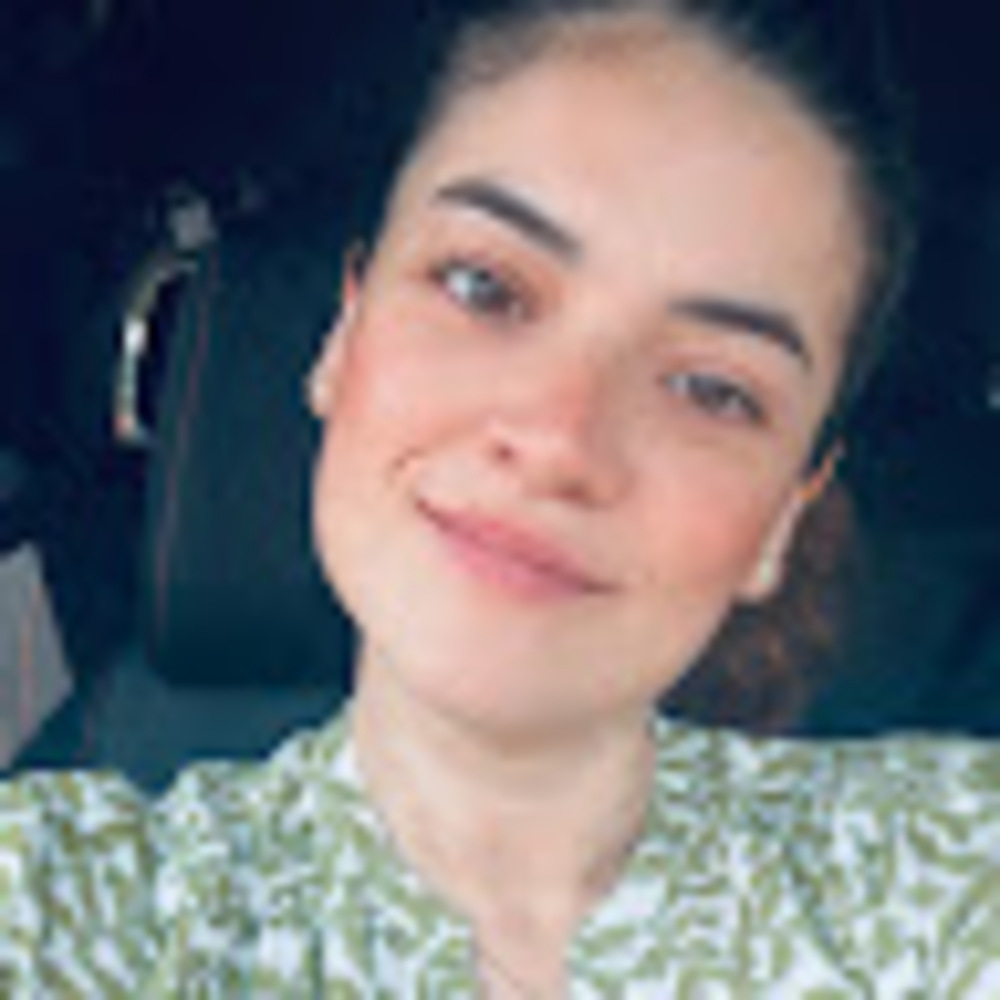 Meet your Posher, Nicole